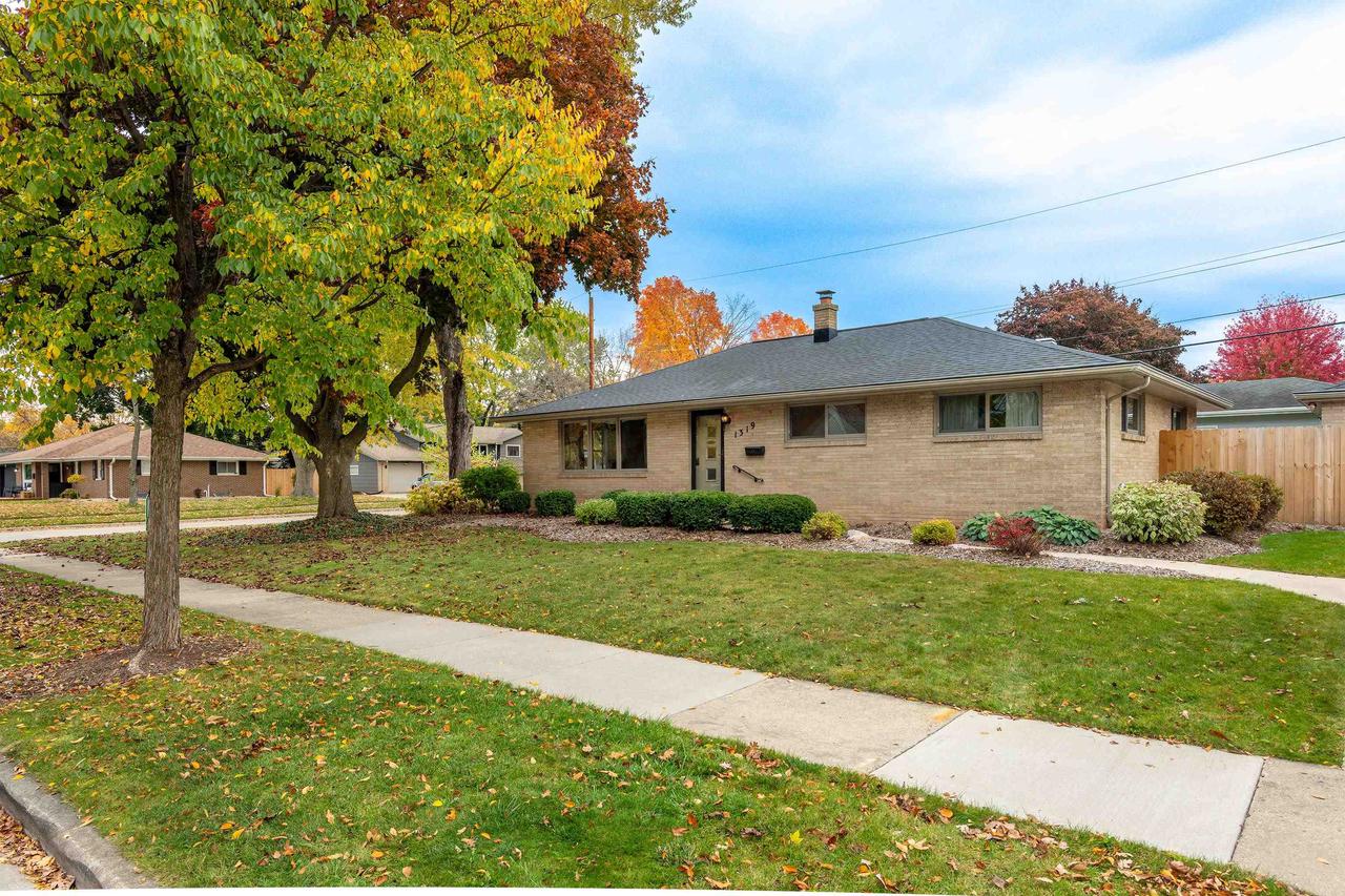 1319 East Harding Drive