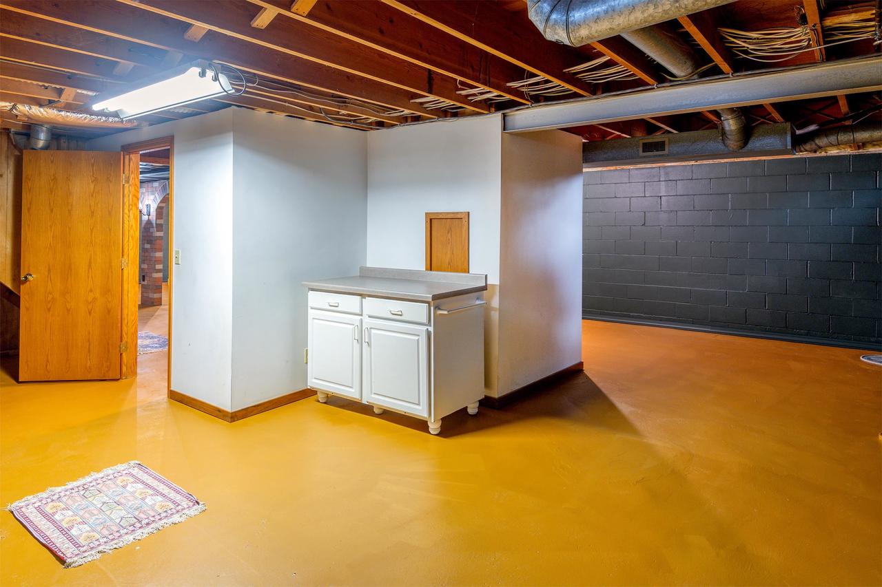 1319 East Harding Drive