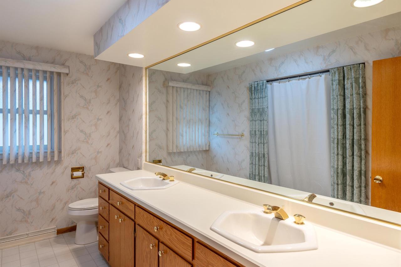 1319 East Harding Drive