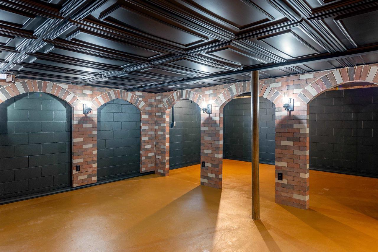 1319 East Harding Drive