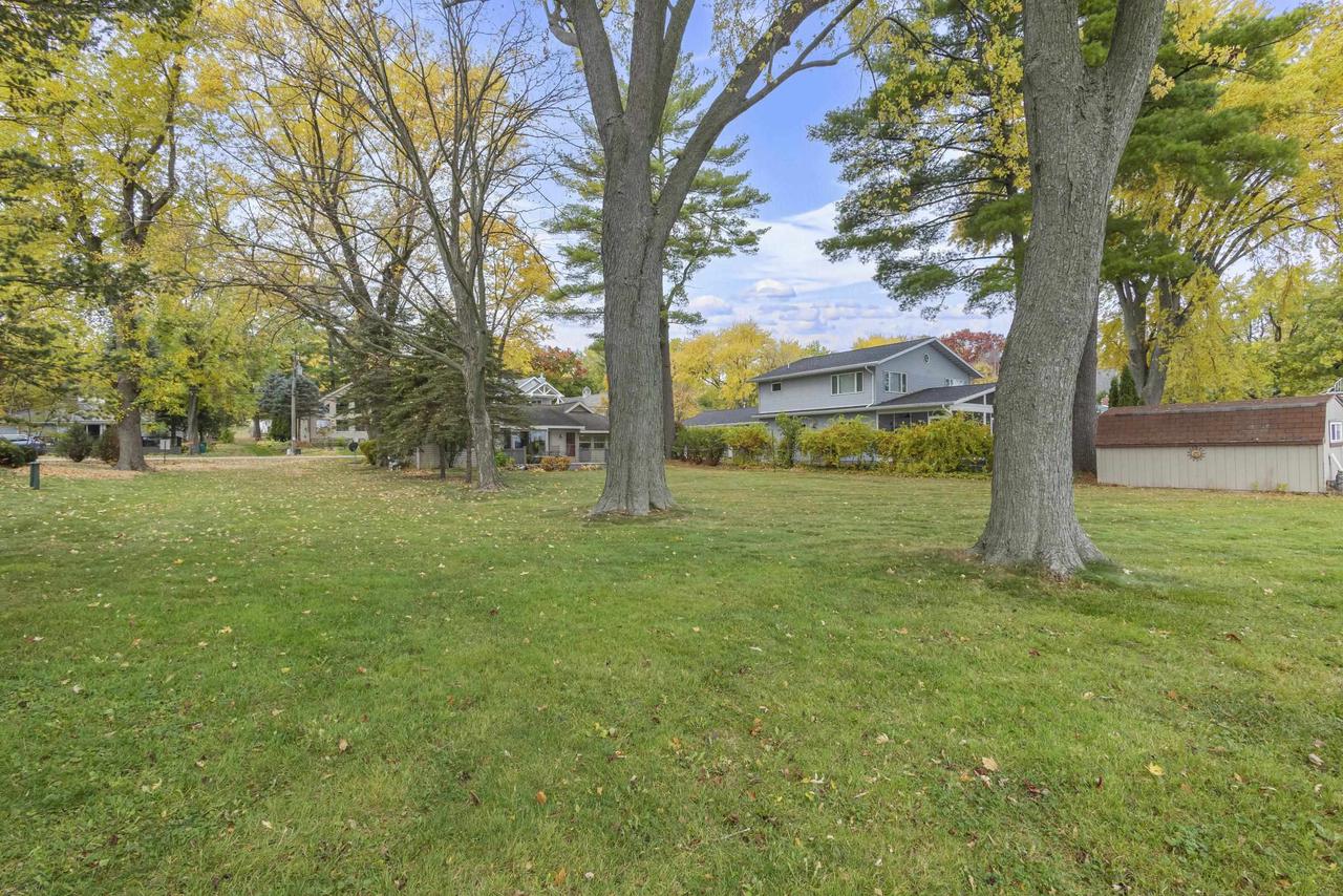 N4226 South Lakeshore Drive