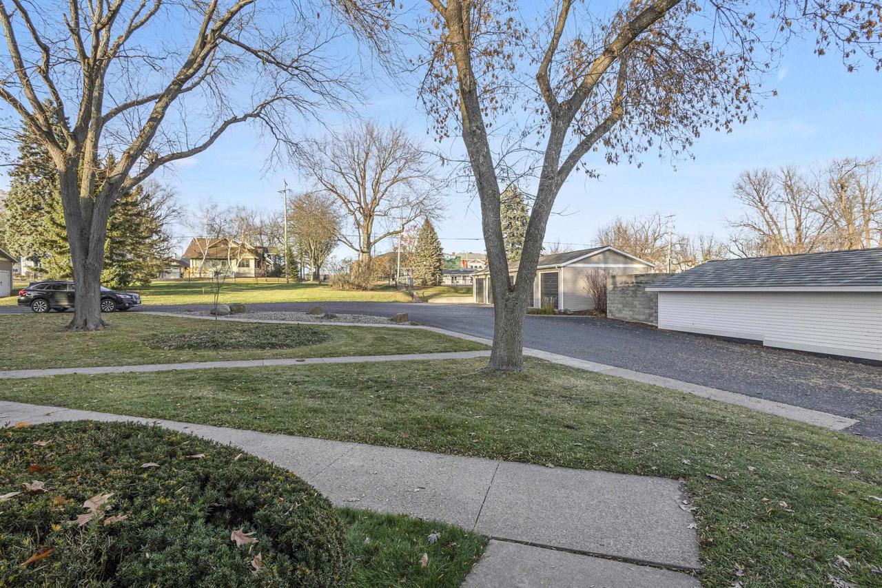 490 South Lawson Drive C1 S6 S1