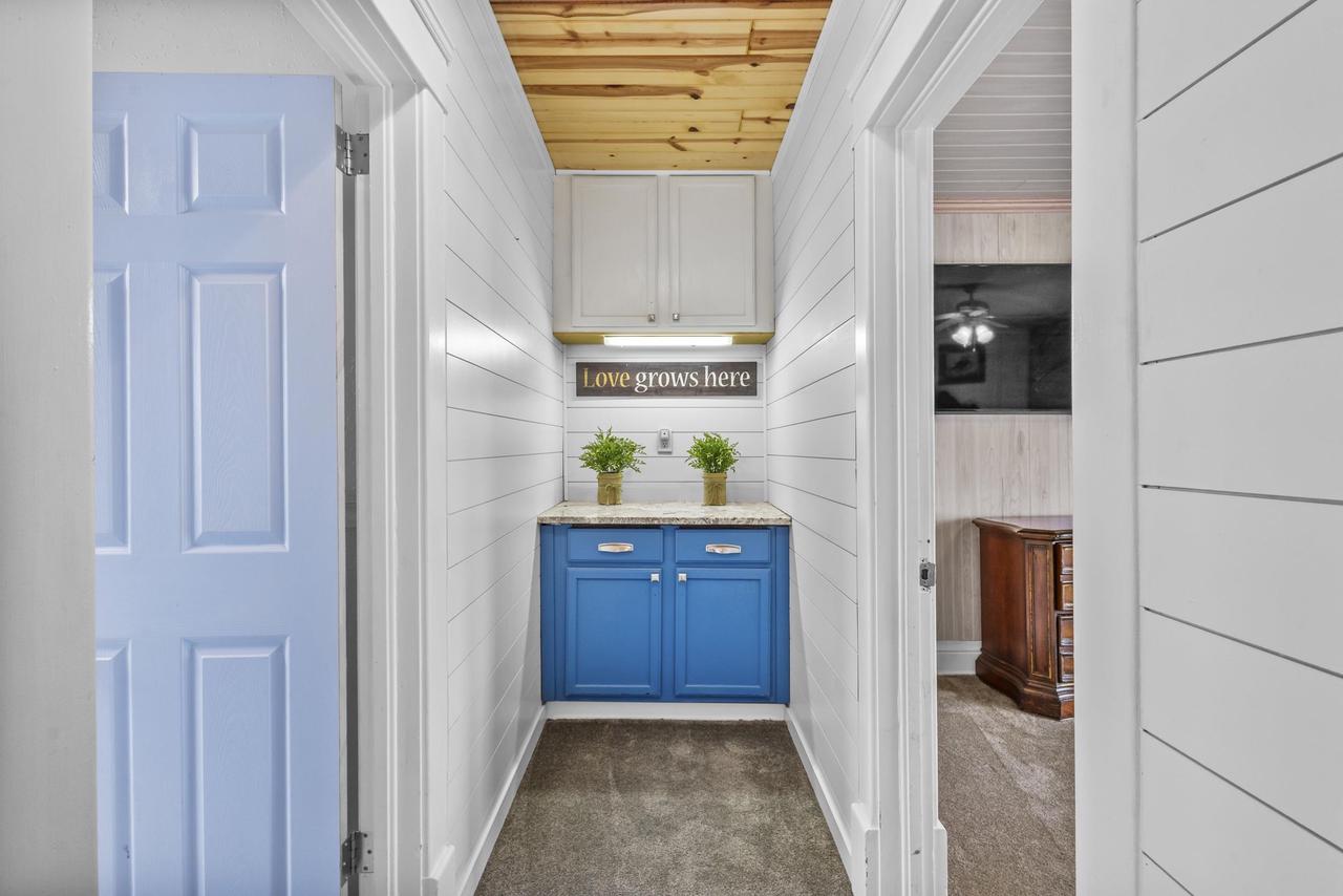 602 West Main Street