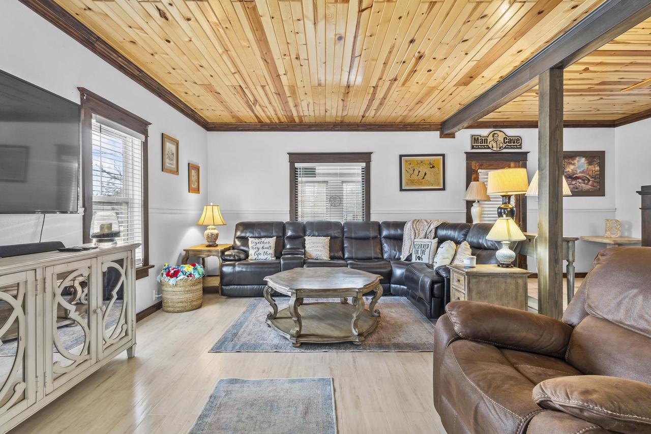 602 West Main Street