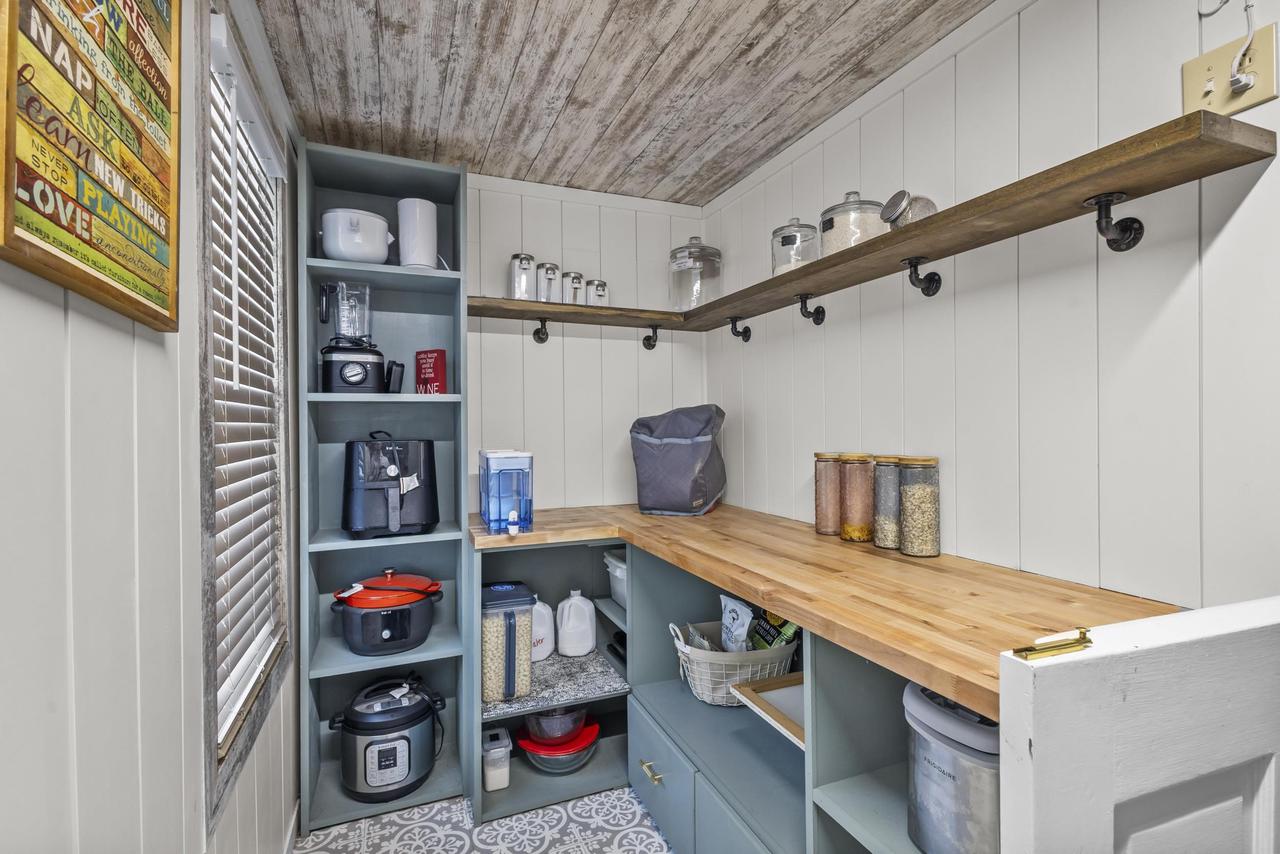 602 West Main Street