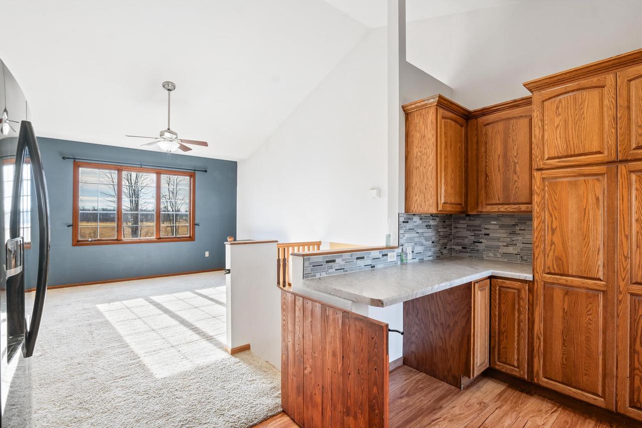 W2078 Buttercup Avenue