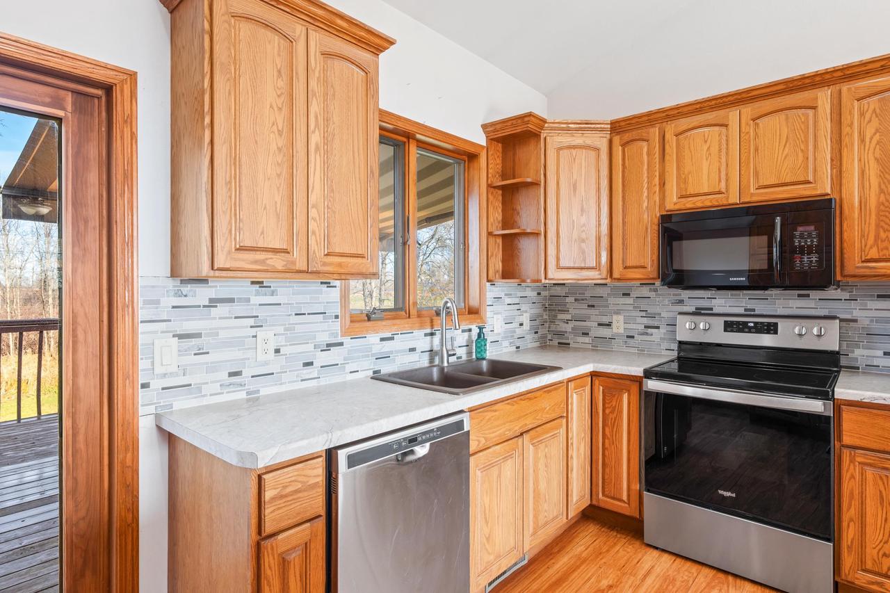 W2078 Buttercup Avenue