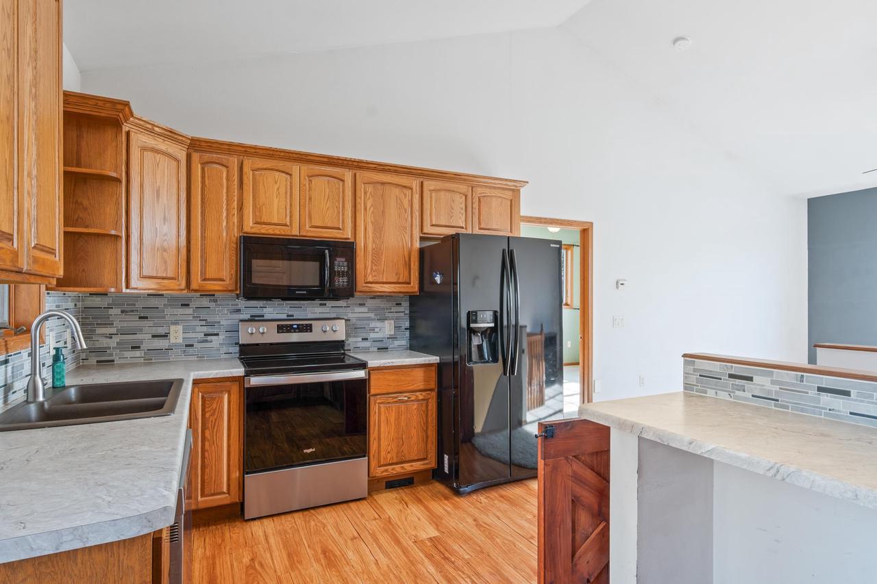 W2078 Buttercup Avenue