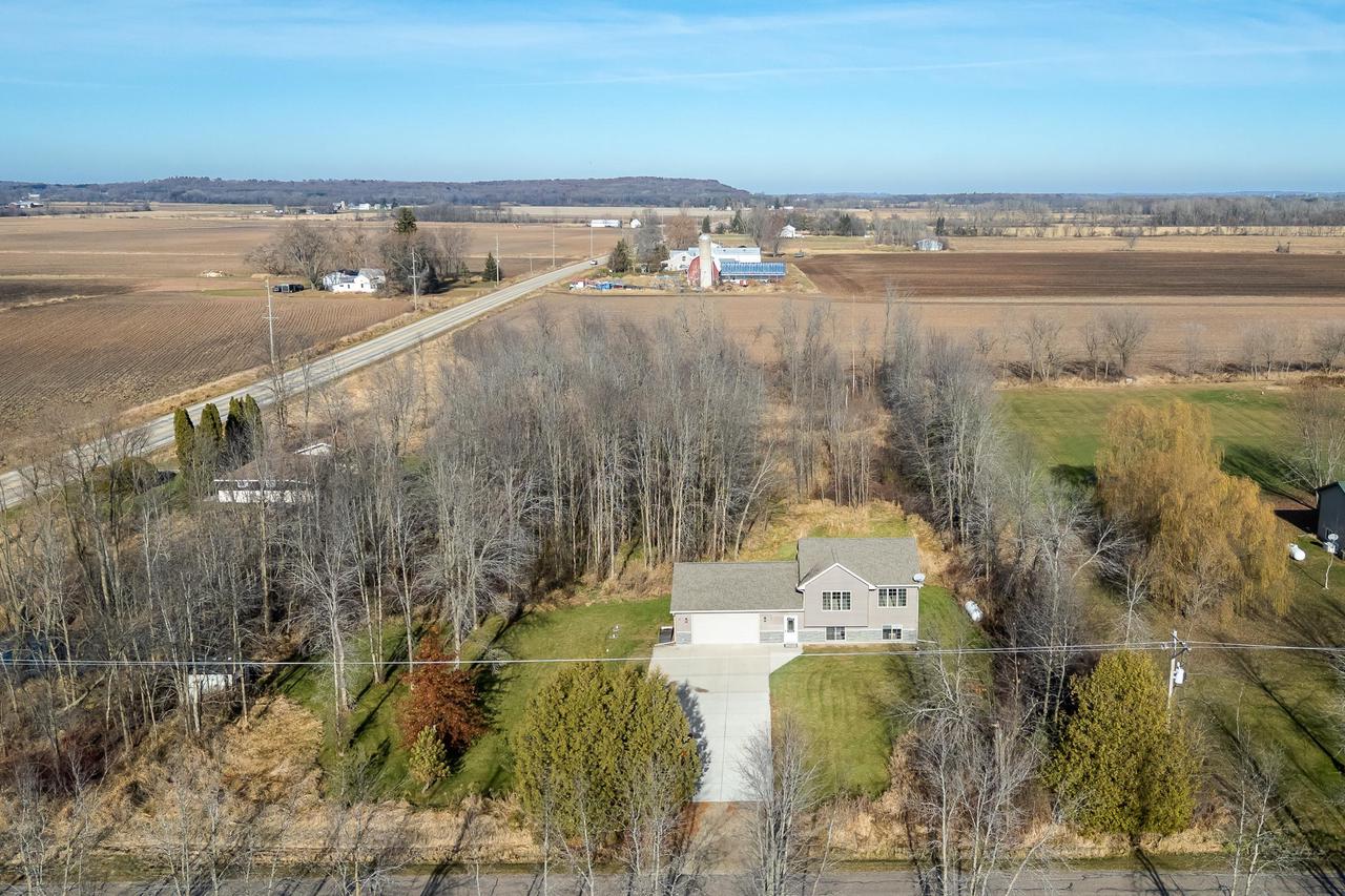 W2078 Buttercup Avenue