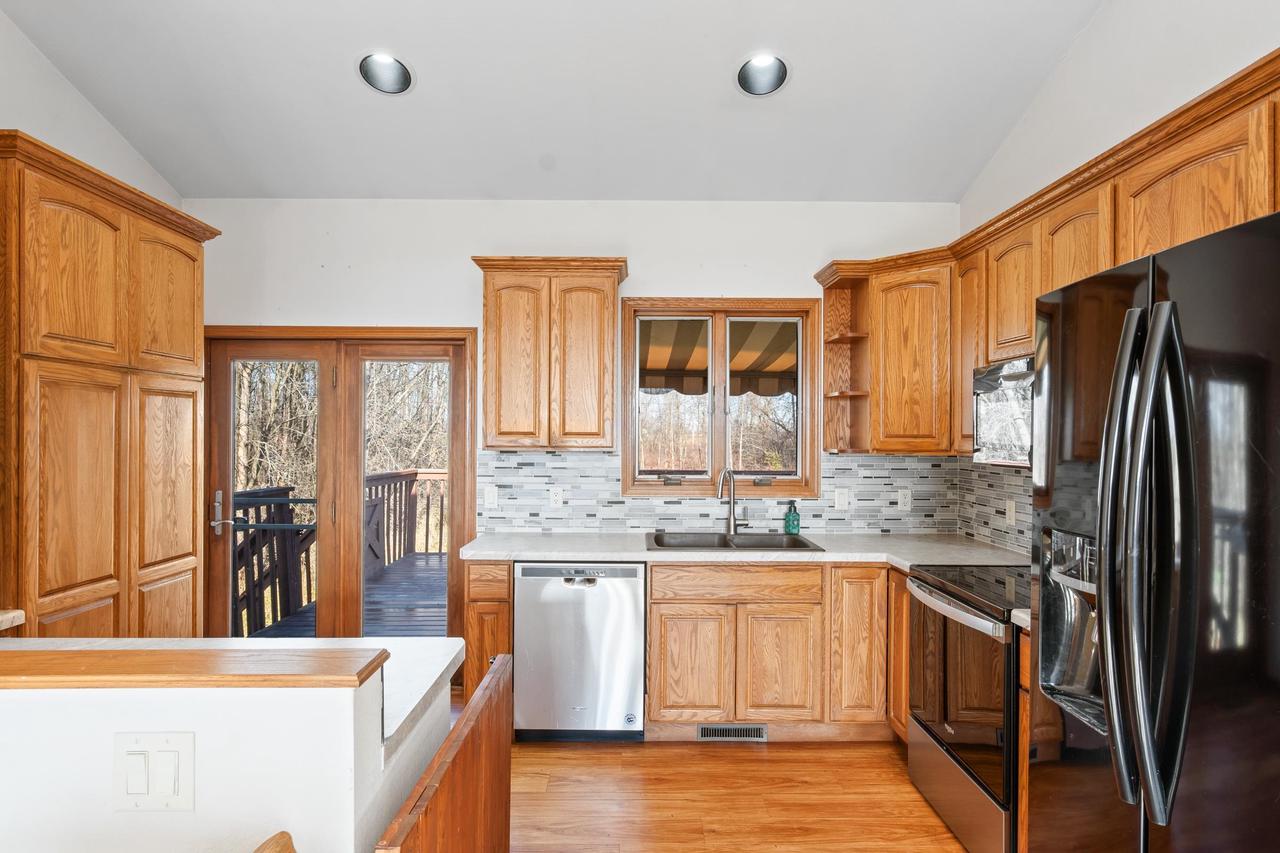 W2078 Buttercup Avenue