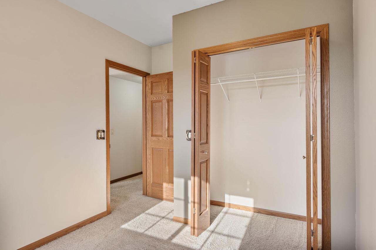 W2078 Buttercup Avenue