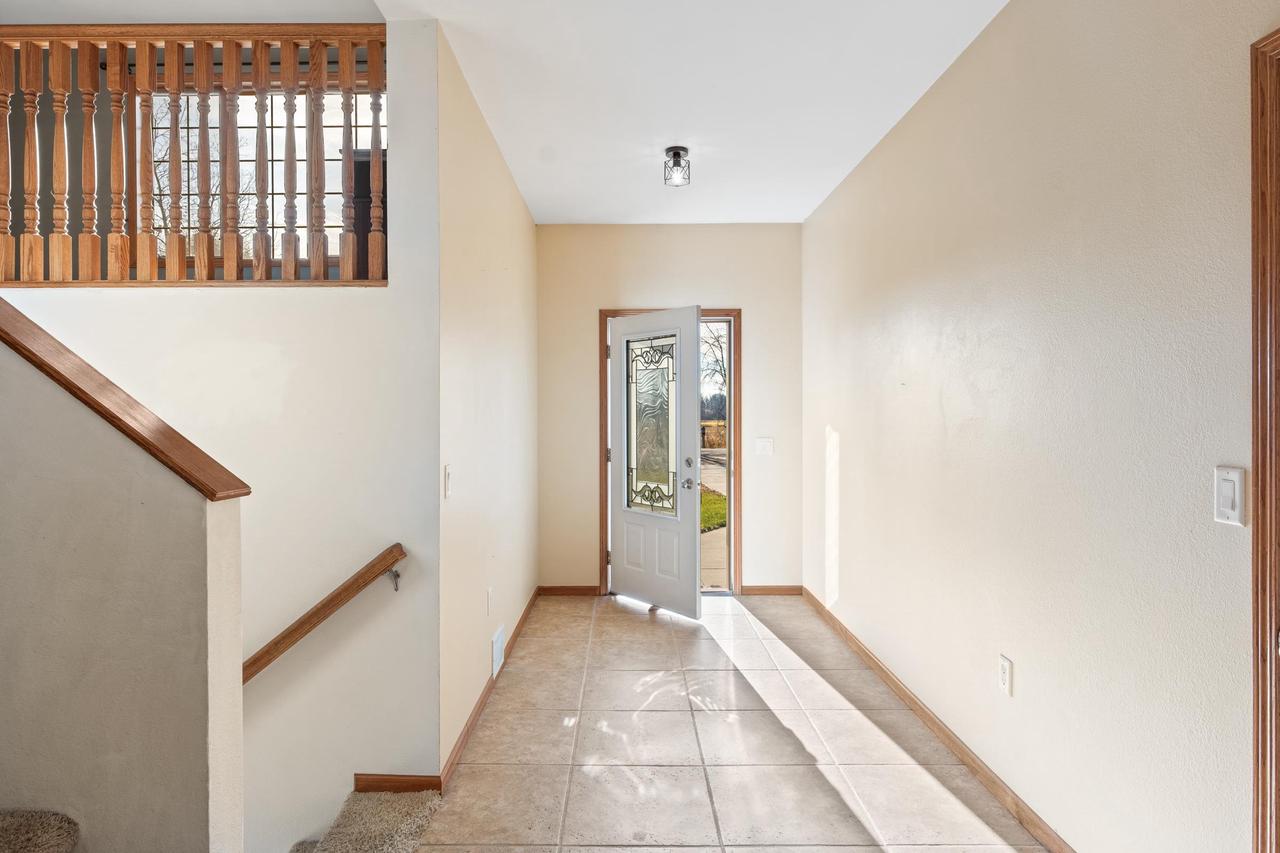 W2078 Buttercup Avenue