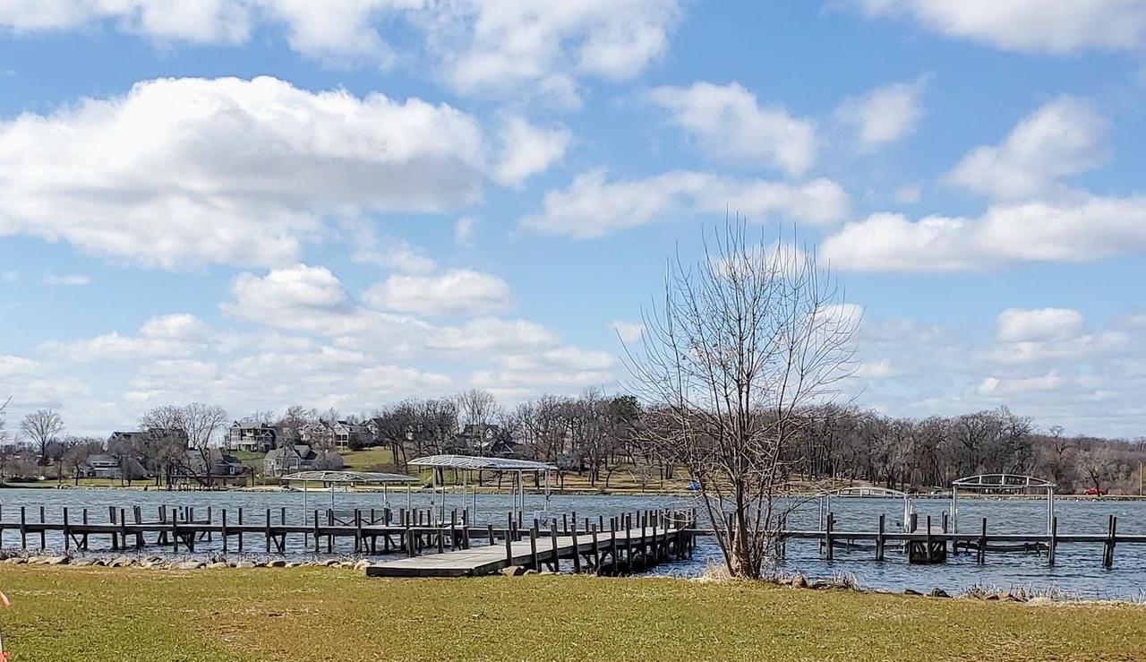 413 Strauss unit 14 Avenue