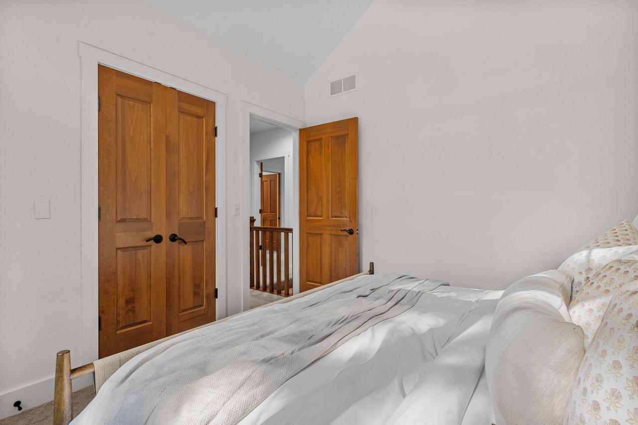 N5195 Forest Glen Beach Road