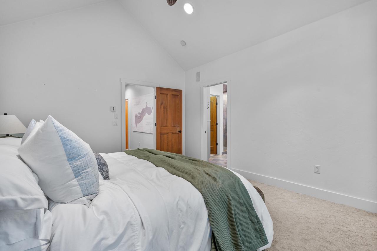 N5195 Forest Glen Beach Road