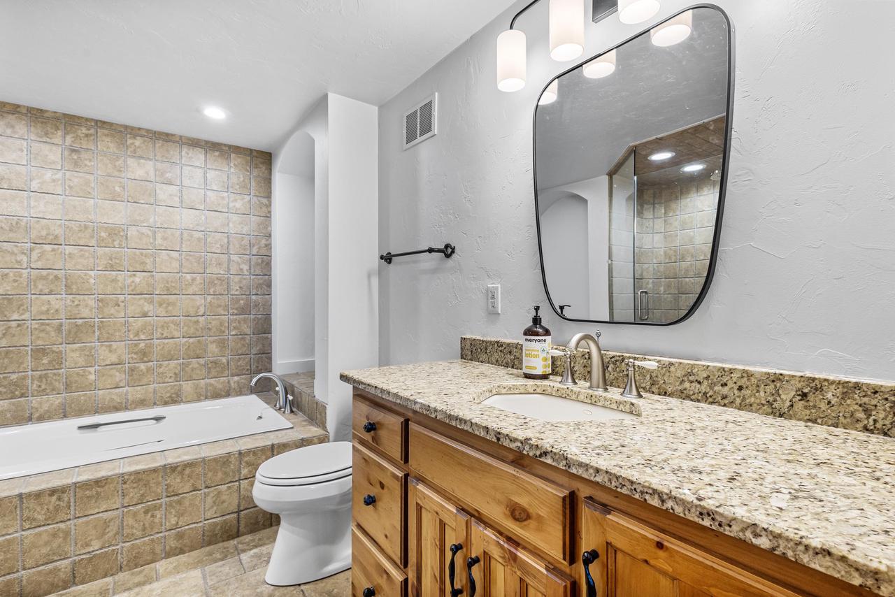 N5195 Forest Glen Beach Road