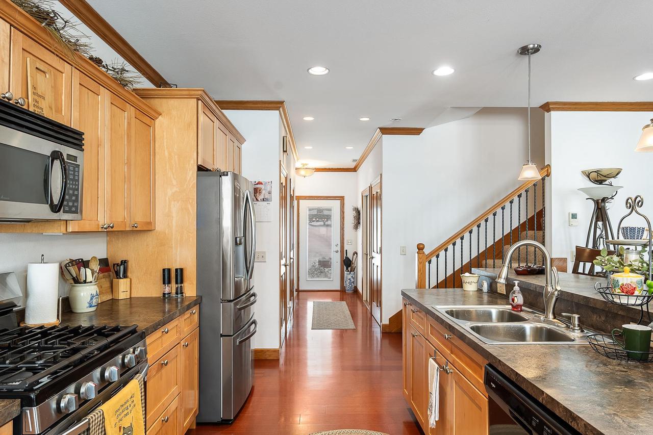 178 East Front Street 14