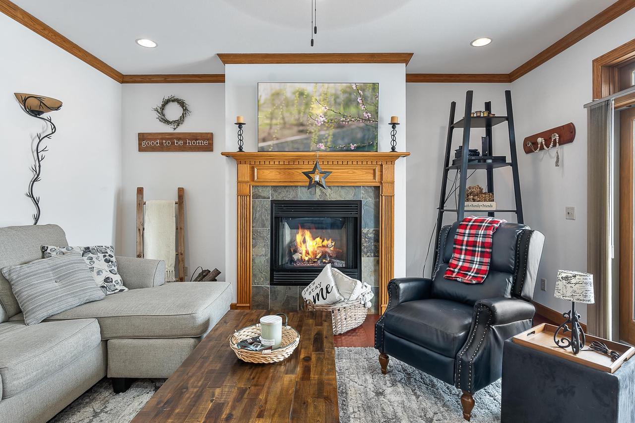 178 East Front Street 14