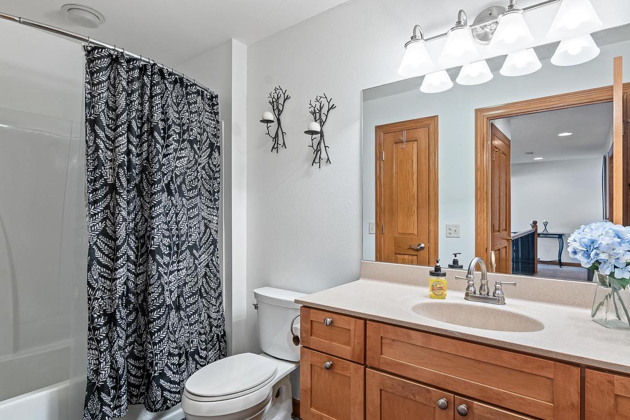 178 East Front Street 14