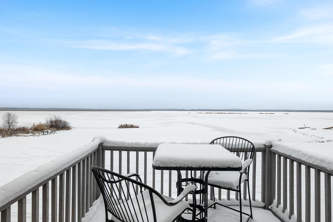 178 East Front Street 14