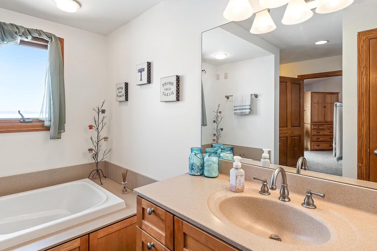 178 East Front Street 14