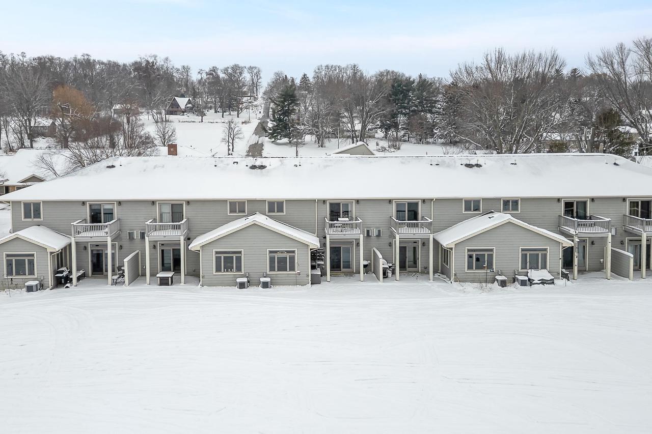 178 East Front Street 14