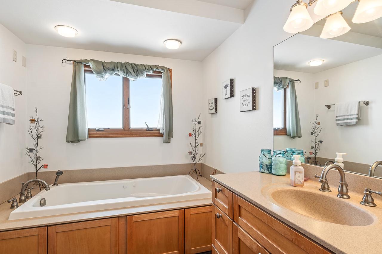 178 East Front Street 14