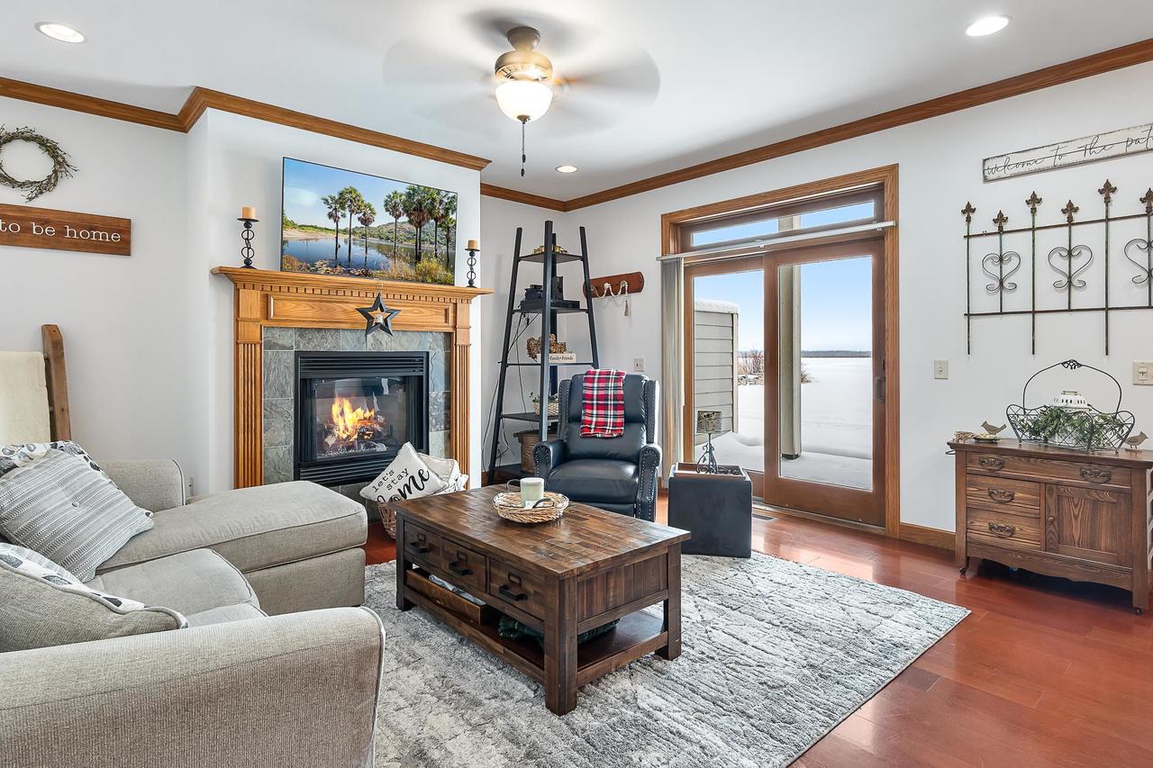 178 East Front Street 14