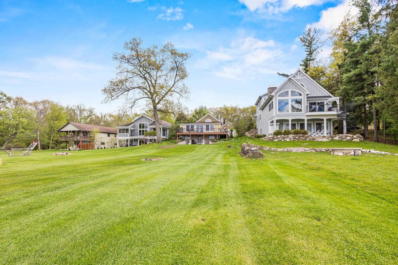 W964 Spring Grove Road