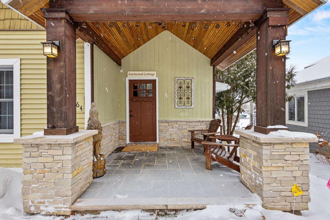 W964 Spring Grove Road