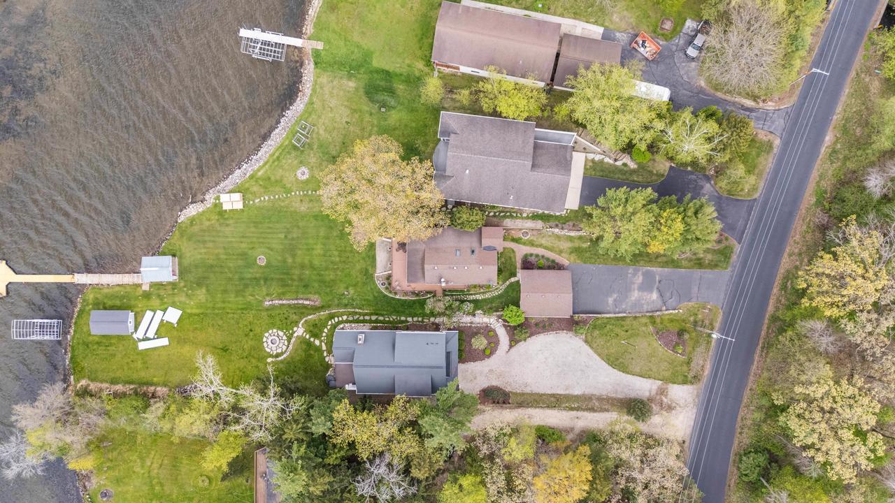 W964 Spring Grove Road