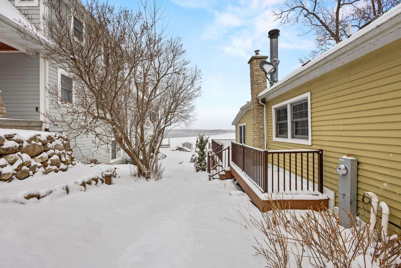 W964 Spring Grove Road