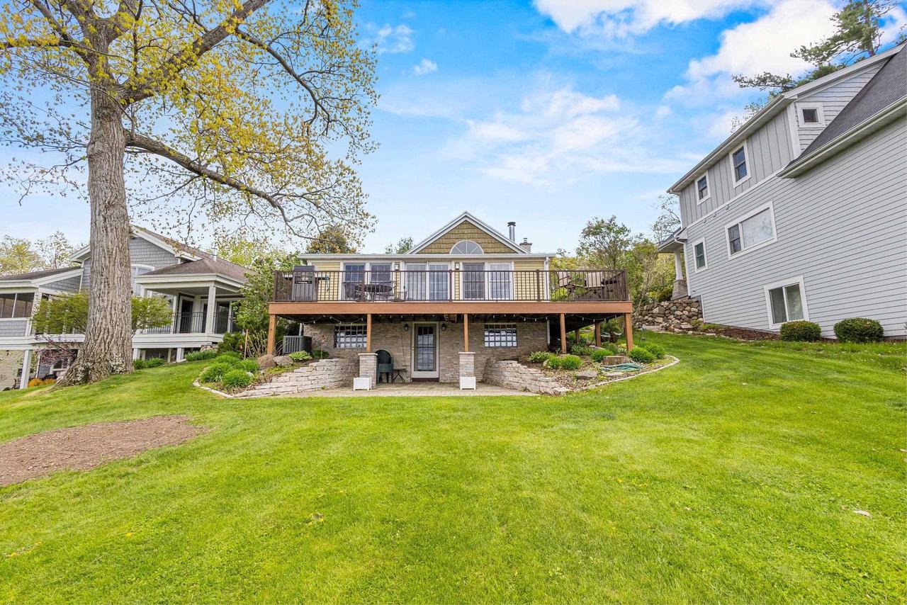 W964 Spring Grove Road
