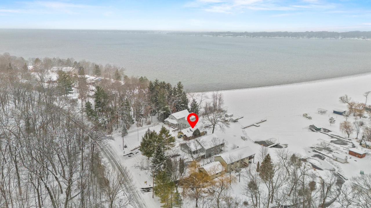 W964 Spring Grove Road