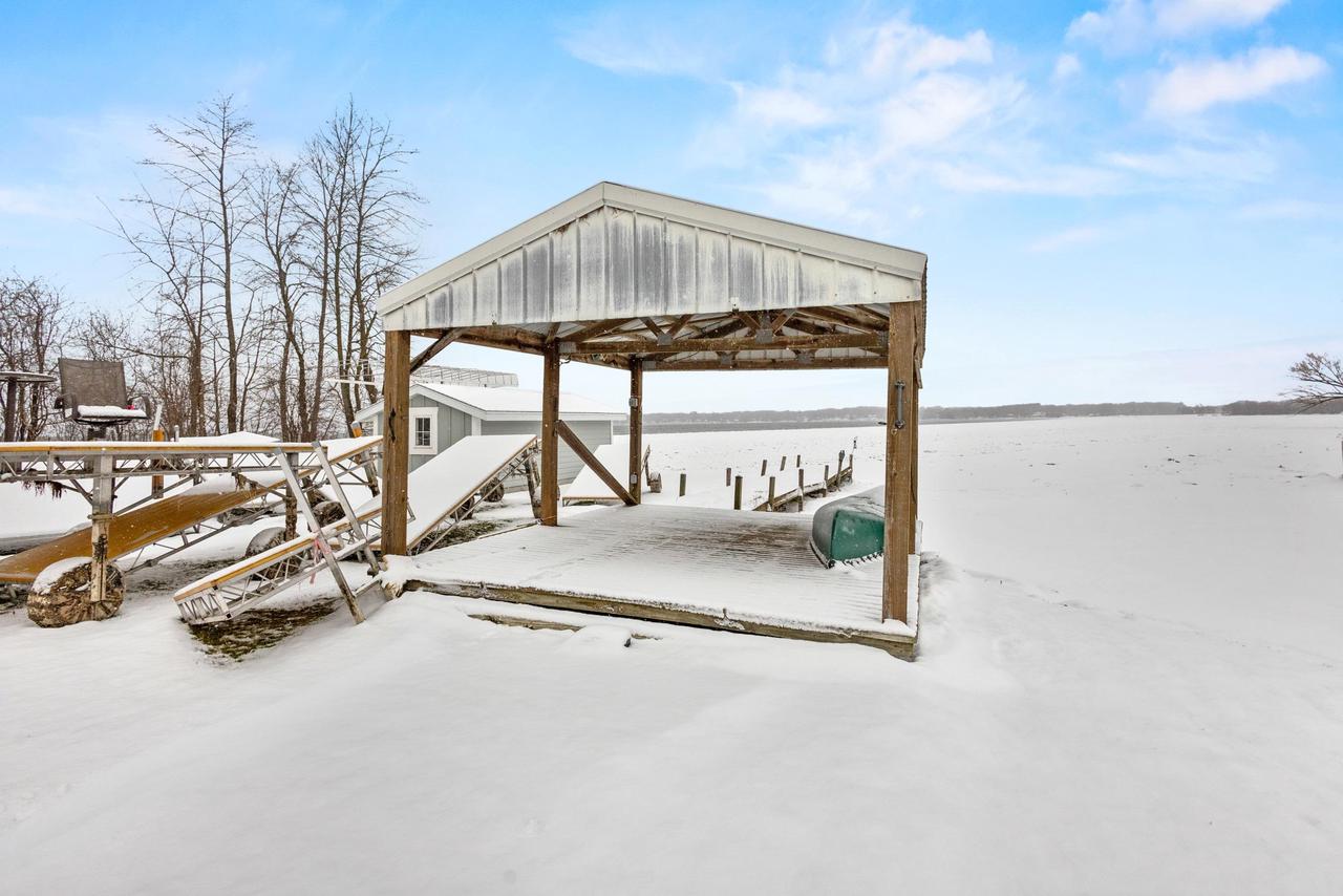 W964 Spring Grove Road