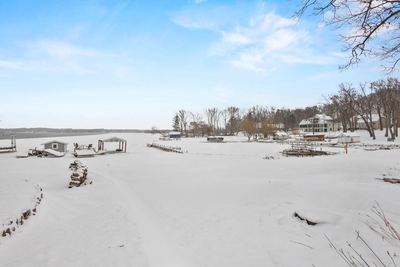 W964 Spring Grove Road