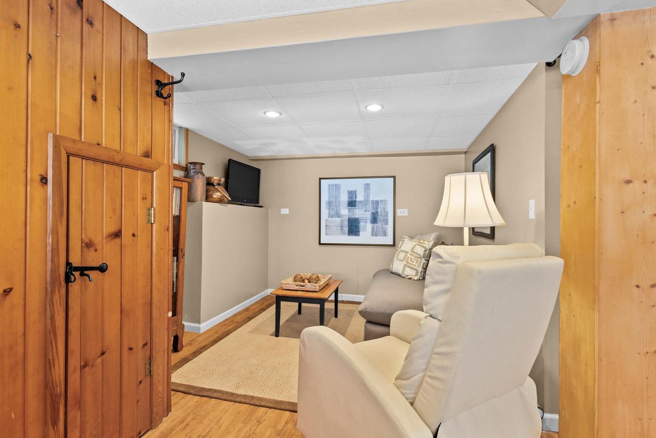 W964 Spring Grove Road