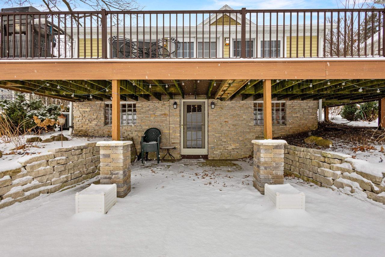 W964 Spring Grove Road