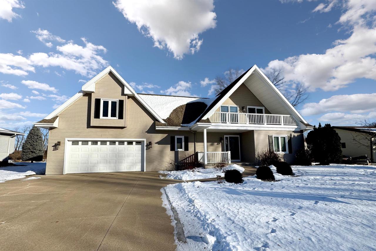 135 Twin Harbor Drive