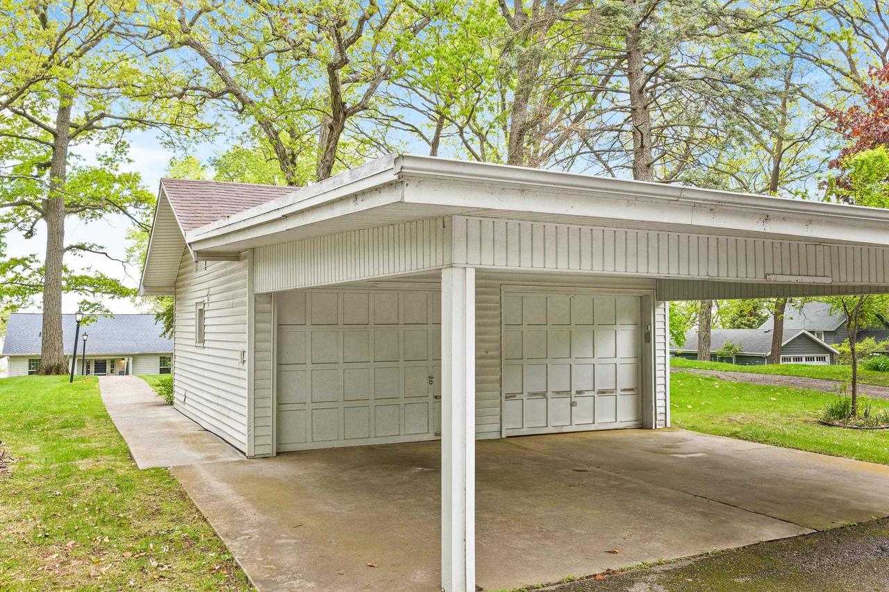 607C Illinois Avenue