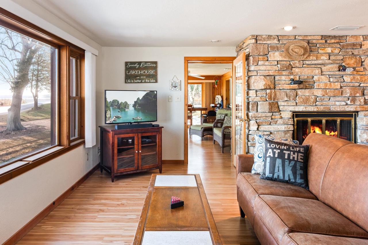 N4470 South Lakeshore Drive