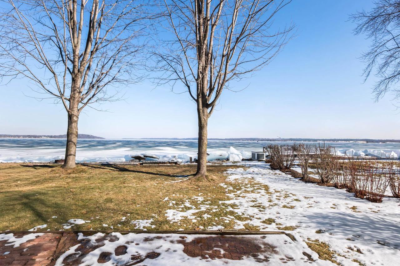 N4470 South Lakeshore Drive