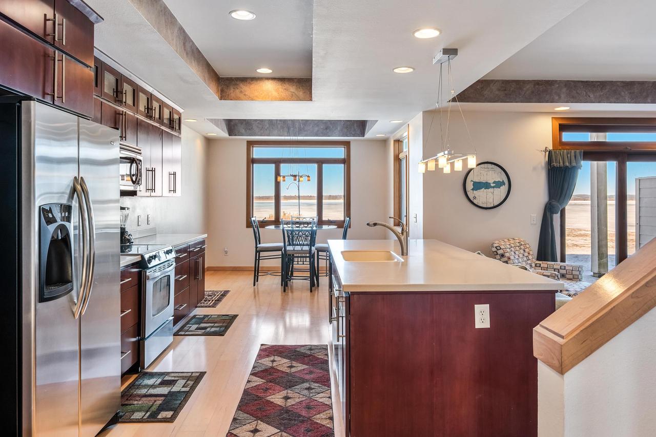 178 East Front Street 13