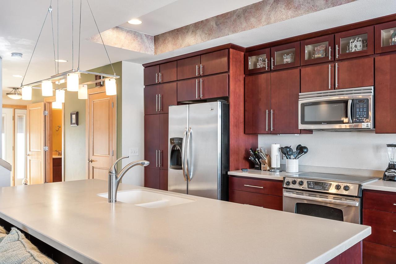 178 East Front Street 13