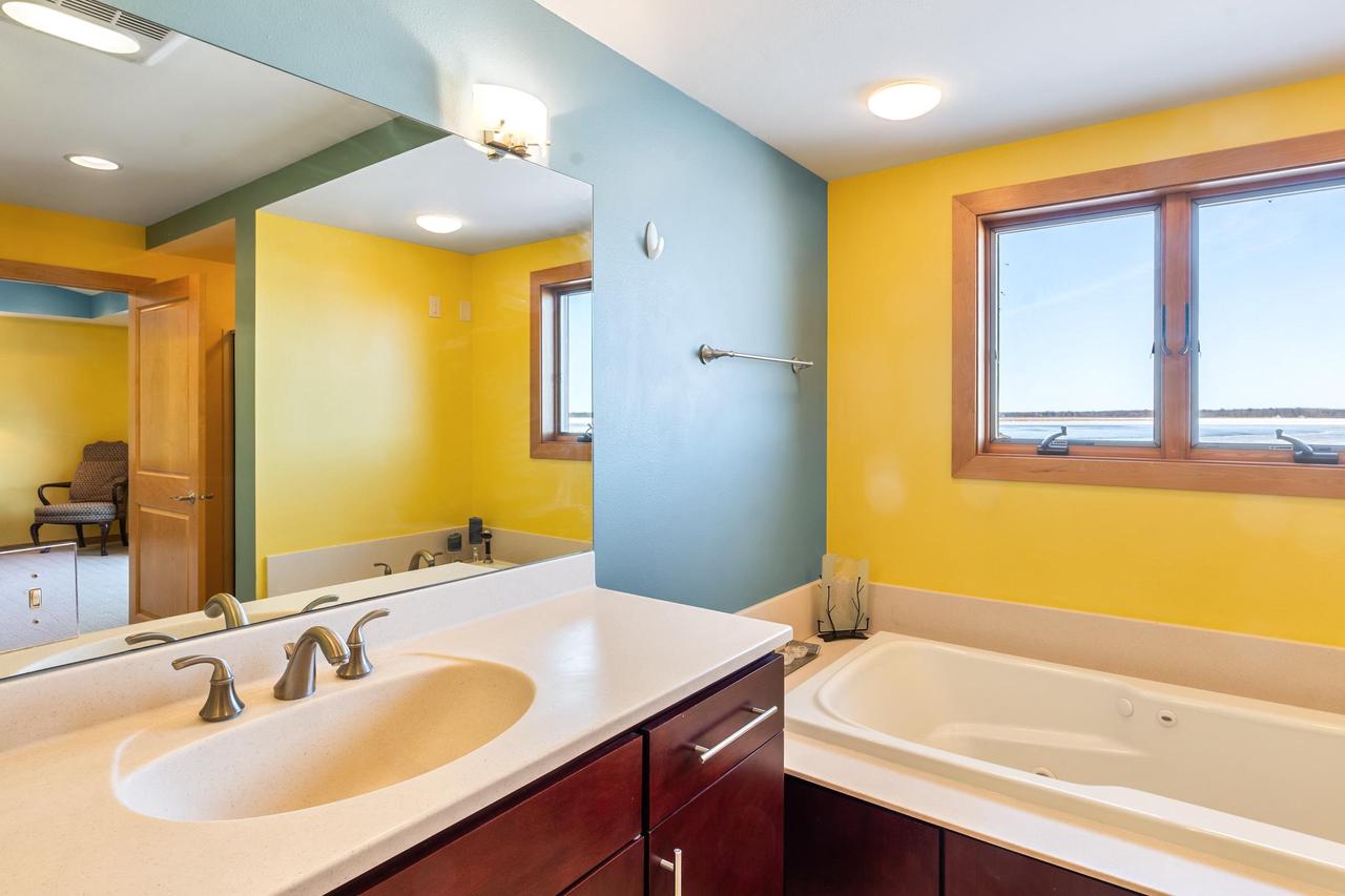 178 East Front Street 13