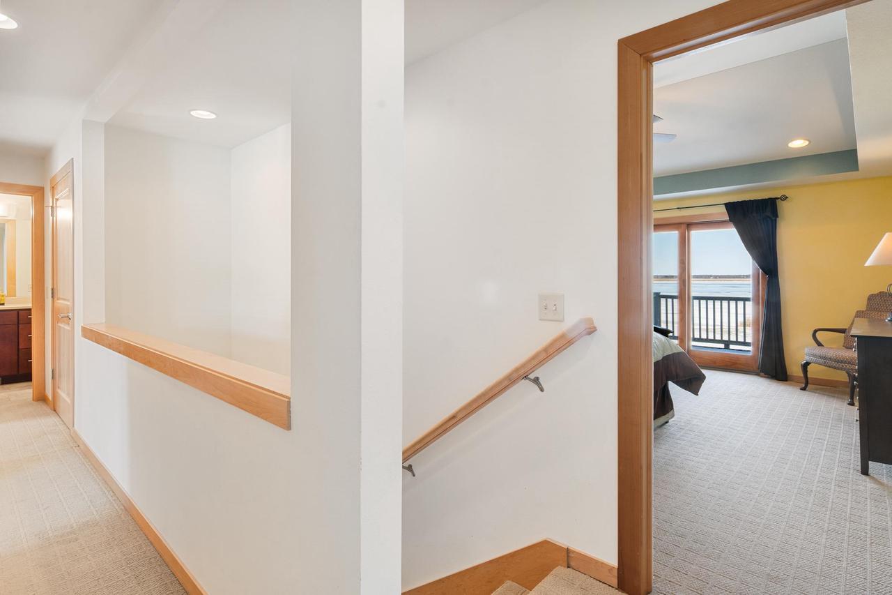 178 East Front Street 13