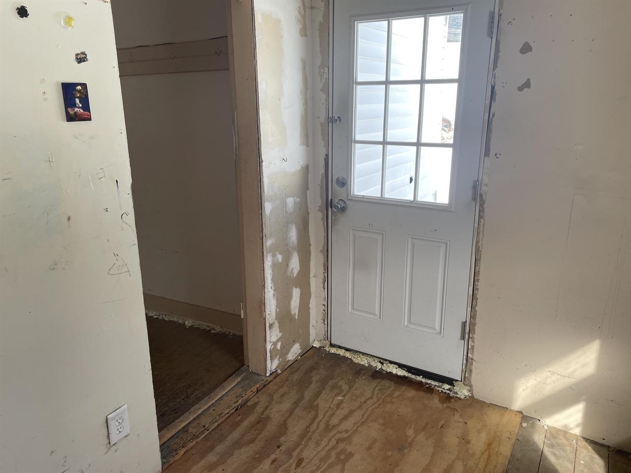 322 East North Street