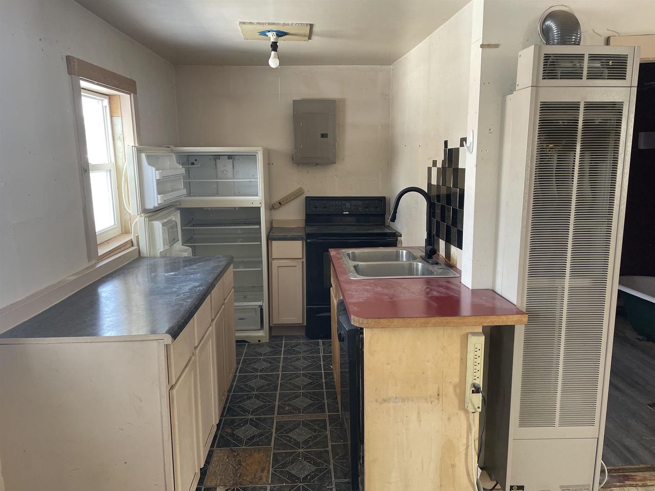 322 East North Street