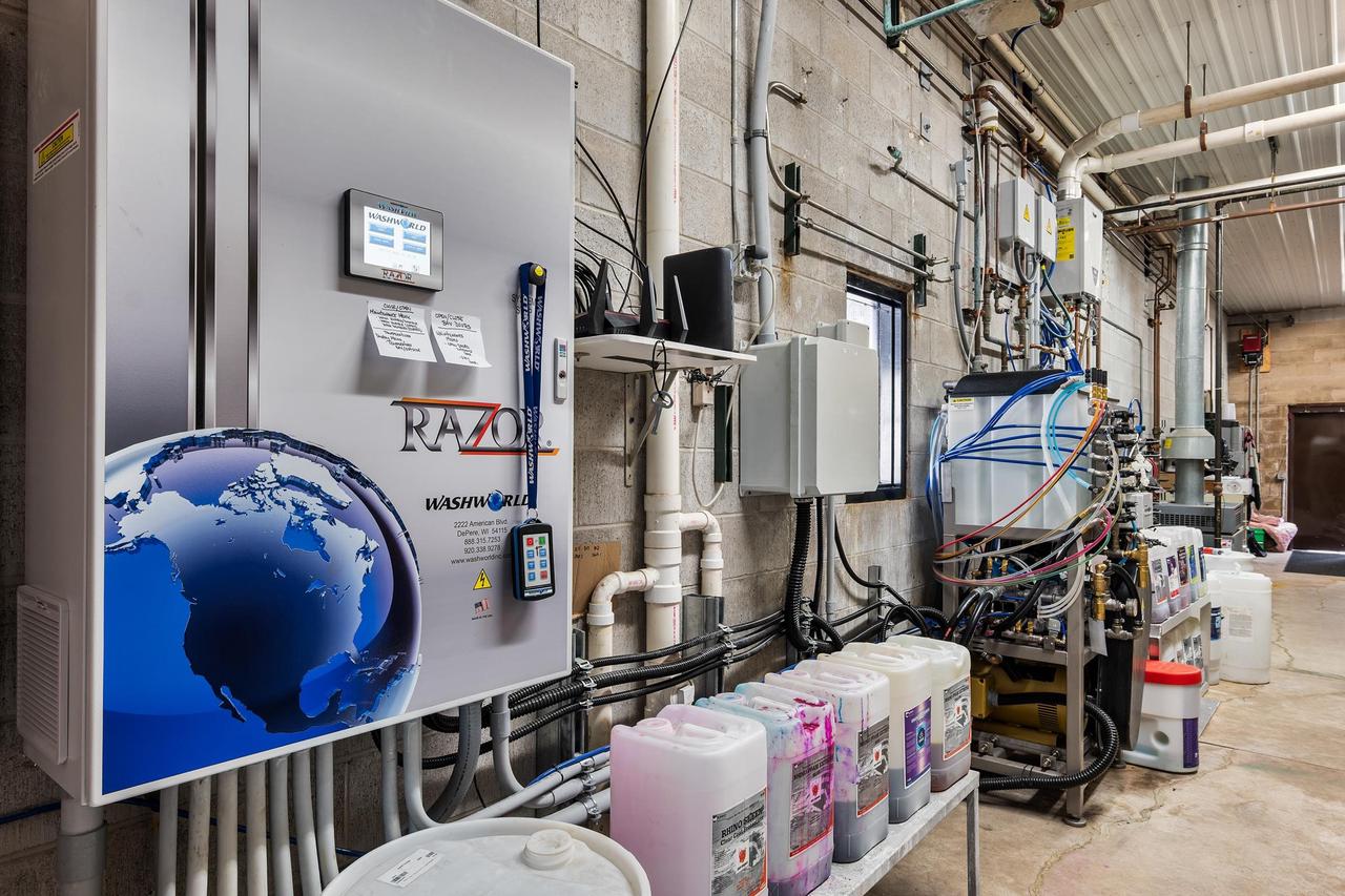 1275 North Margaret Street