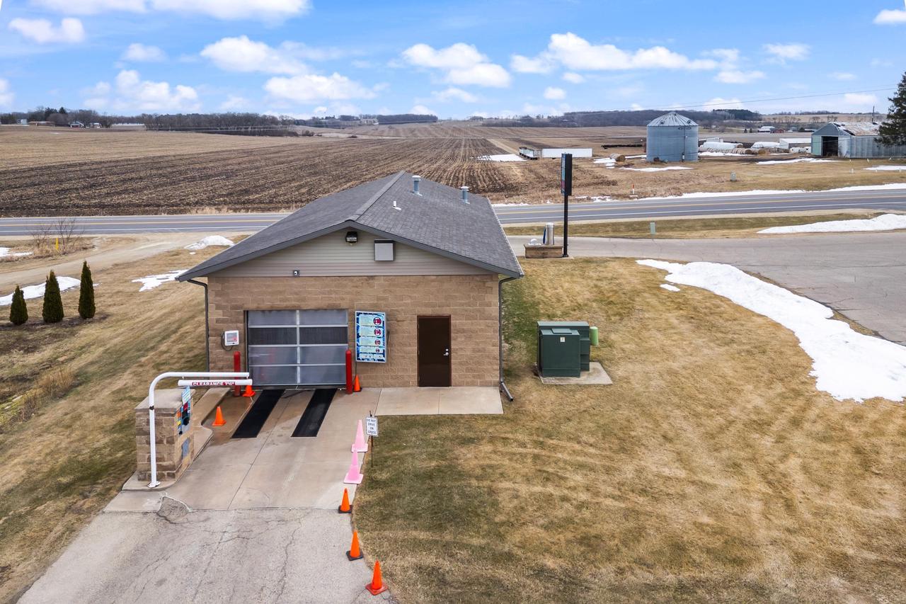 1275 North Margaret Street